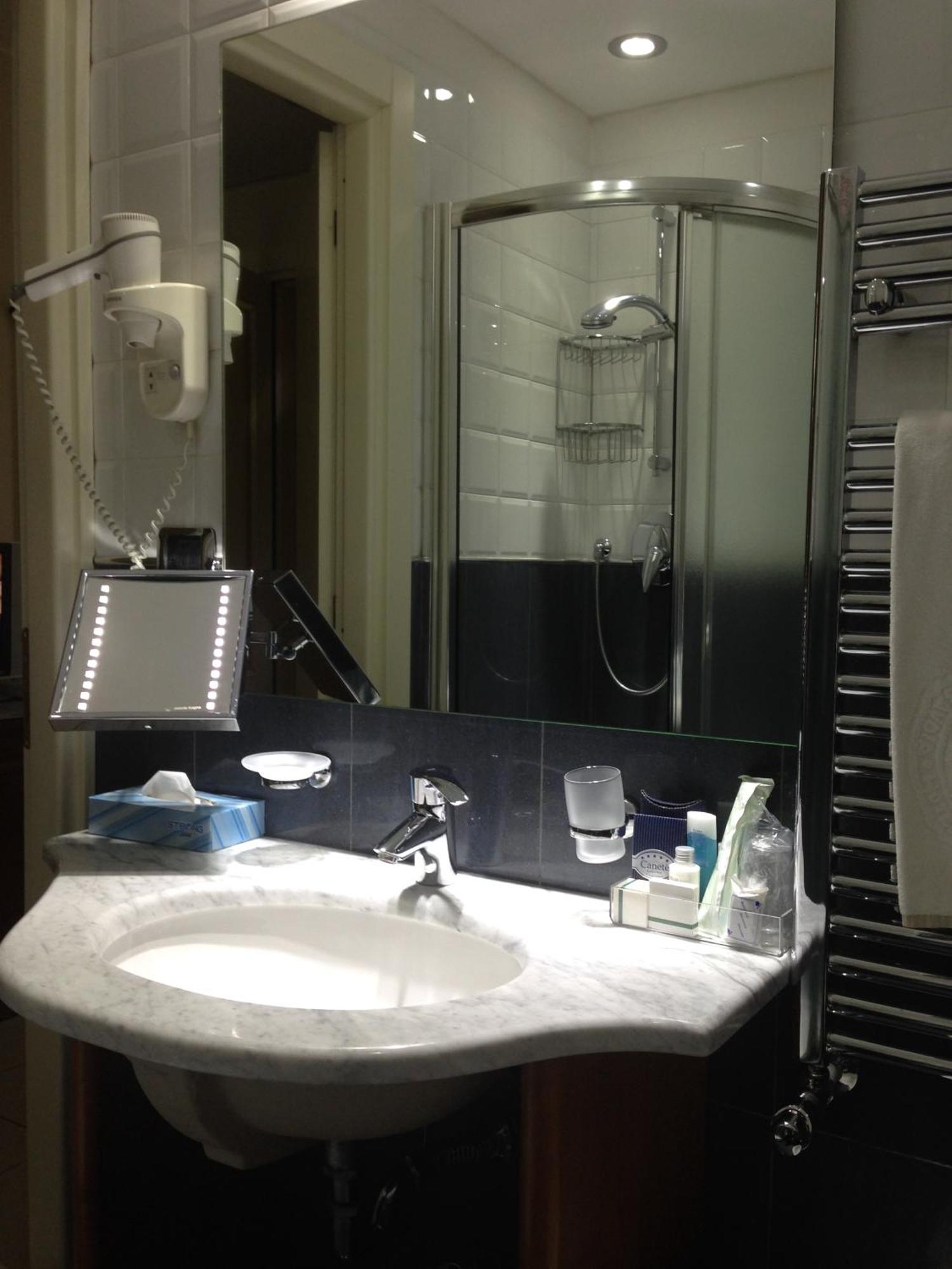 Hotel Villa Savoia Turin Room photo