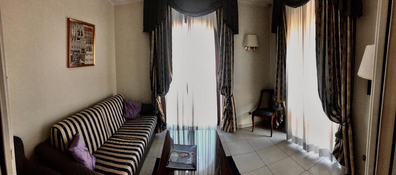 Hotel Villa Savoia Turin Exterior photo